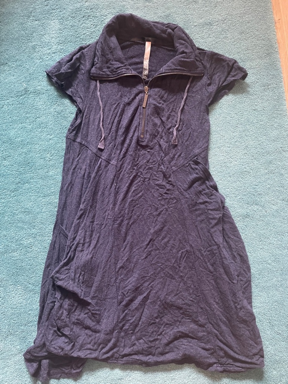 Beach Casual Short-Sleeve Navy Dress with Zip Collar